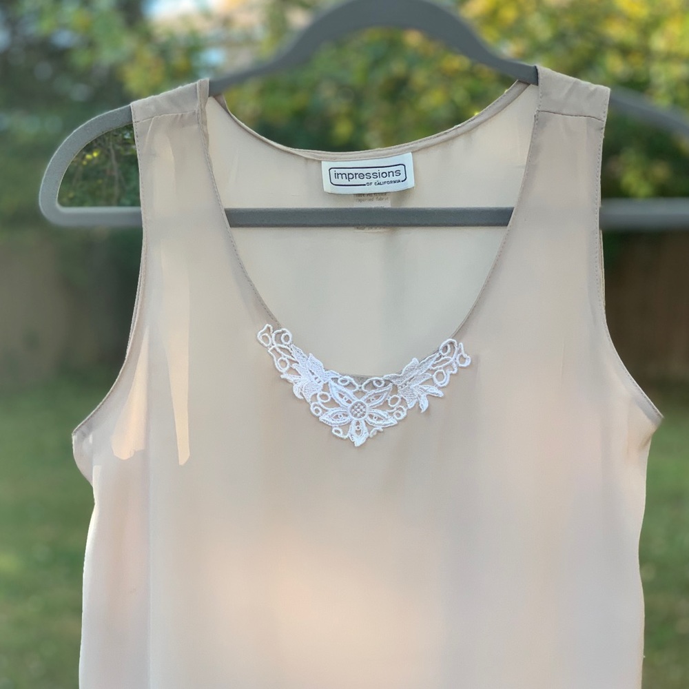 Vintage Impressions of California Sleeveless Camisole Tank w/ White Lace Detail - Picture 4 of 13